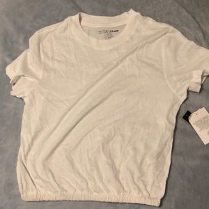 (xs) white cropped tee